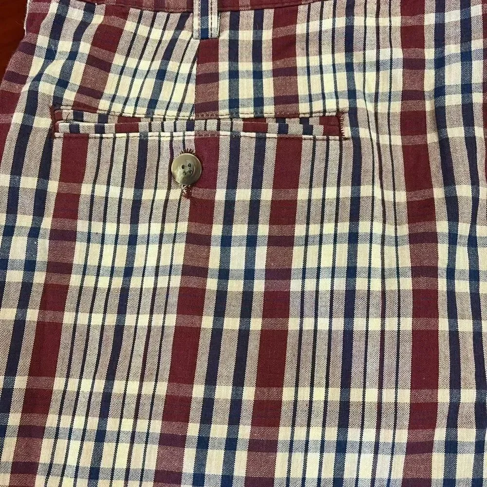 L. L. Red & Blue Plaid Pleat Front Mens Shorts sz 40